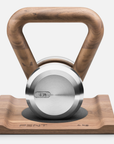 Kettlebell LOVA™ com Suporte de Madeira